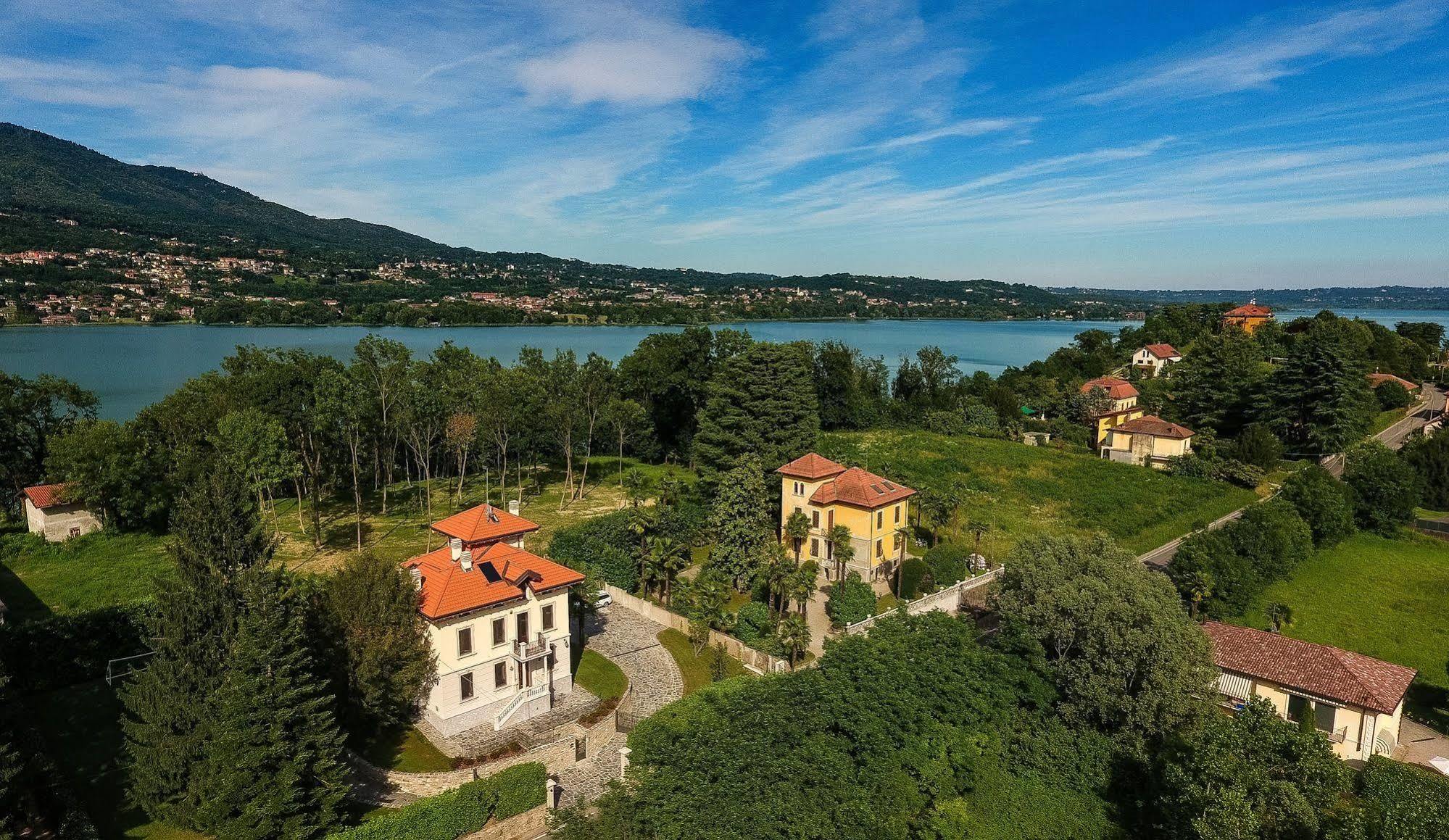 Villa Chiara B&B Biandronno Kültér fotó